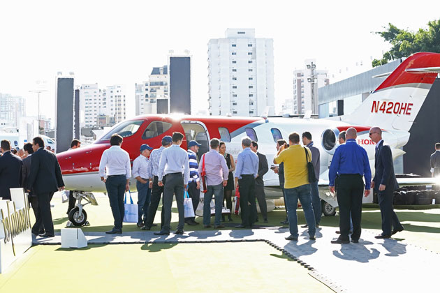 2015 LABACEで初公開されたHondaJet