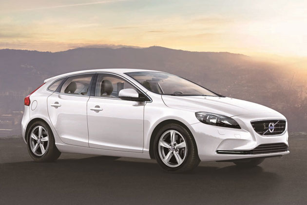 ボルボ V40シリーズ に新開発の1 5リッターターボエンジンを搭載 業界先取り 業界ニュース 自動車ニュース23国産車から輸入車まで Mota