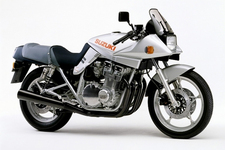 スズキ GSX1100Sカタナ