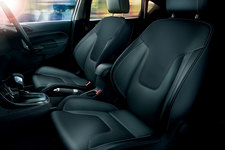 フォード　フィエスタ 1.0 EcoBoost