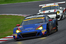 【スーパーGT 第5戦】88kgのハンデを跳ね返しGAINER TANAX GT-Rが今季2勝目！[300クラス]