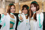 左から　岩崎由衣ちゃん・大谷芽衣ちゃん・桜井さちちゃん／ペトロナスシンティアムレディ