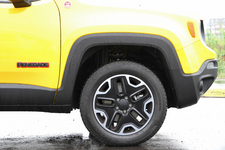 【新型コンパクトSUV「JEEP Renegade(ジープ レネゲード)」発表会レポート：2015年9月1日(月)／湘南T-SITE CAR LIFE LAB(神奈川県藤沢市)】