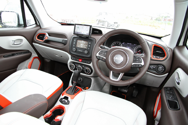 【新型コンパクトSUV「JEEP Renegade(ジープ レネゲード)」発表会レポート：2015年9月1日(月)／湘南T-SITE CAR LIFE LAB(神奈川県藤沢市)】