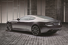 007』ファン必見！アストンマーティン、 DB9 GT ボンド