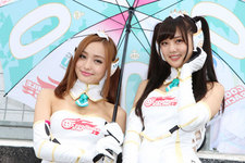 水谷望愛ちゃん、熊江琉唯ちゃん／2015レーシングミクサポーターズ