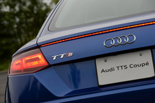 アウディ 新型 TTSクーペ 2.0TFSI quattro[3代目TT] 試乗レポート／今井優杏