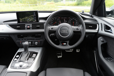 アウディ 新型A6