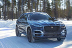 ジャガー新型「F-PACE」極限環境下での走行テストの模様