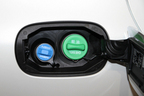 [試乗]世界一厳しい日本の排ガス規制に適合したディーゼル／メルセデス・ベンツ 新型 Cクラス「C220d」ディーゼルモデル ミニ試乗レポート／渡辺陽一郎