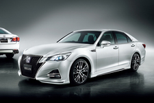 クラウン アスリート