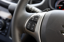 スズキ 新型 ワゴンRスティングレー T[S-エネチャージターボ：28.0km/L]／スズキ ワゴンR「FZ」[S-エネチャージ：JC08モード燃費33.0km/L] 試乗レポート／渡辺陽一郎