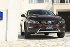 Volvo V60 Cross Country(クロスカントリー)「D4 SE」[FF／Drive-E・直列4気筒 2.0リッター ターボディーゼルエンジン搭載モデル]