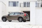 Volvo V60 Cross Country(クロスカントリー)「T5 AWD SE」[4WD／直列5気筒 2.5リッター ターボガソリンエンジン搭載モデル]