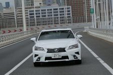 トヨタの自動運転実験の様子（高速道路）