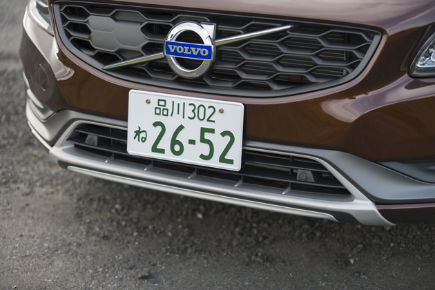 VOLVO V60 前期クロスカントリー フロントグリル 純正 VOLVO V60 前期クロスカントリー フロントグリル 純正 ボルボV60