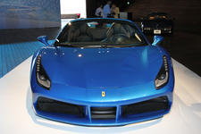 フェラーリ 488 スパイダー