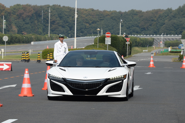 ホンダ 新型NSXを日本で初乗り＆全開アタック！ 次世代スポーツカーはここまで来た！