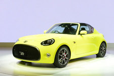 トヨタ「S-FR」は86の弟分？スポーツカーの間口を広げるかわいいヤツが姿を現した！【TMS2015】