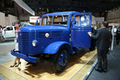 いすゞの前身「ヂーゼル自動車工業」が製造した「TX80型トラック 5t積み」【TMS2015】