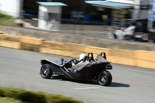 スリーホイラー(3輪)スポーツカー「SLINGSHOT」(スリングショット)試乗レポート／岡本幸一郎