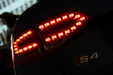 アウディ S4