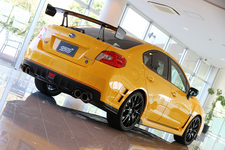 スバル WRX STI「S207」NBR CHALLENGE PACKAGE YELLOW EDITION [サンライズイエロー]