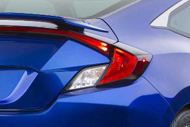 ホンダ新型 シビック クーペ をlaショーで世界初公開 2種類の新開発エンジンを採用 画像ギャラリー No 3 業界先取り 業界ニュース 自動車ニュース21国産車から輸入車まで Mota