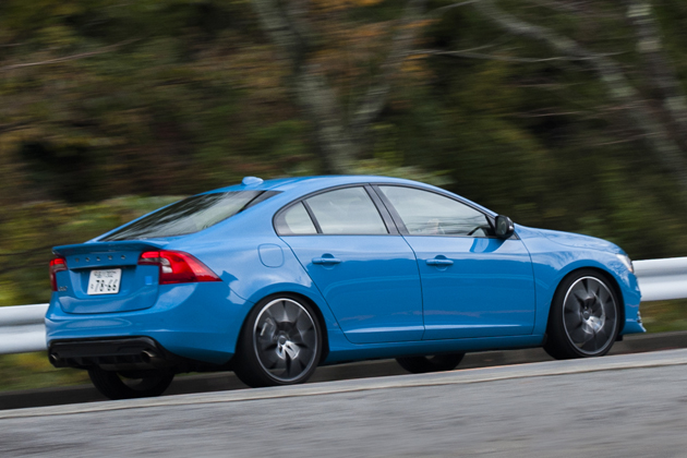 ボルボ 限定スポーツモデル「S60 ポールスター」「V40 R-DESIGN カーボン・エディション」 試乗レポート