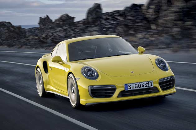 世界初公開前の「ポルシェ911」新型モデルのエクステリアデザインに