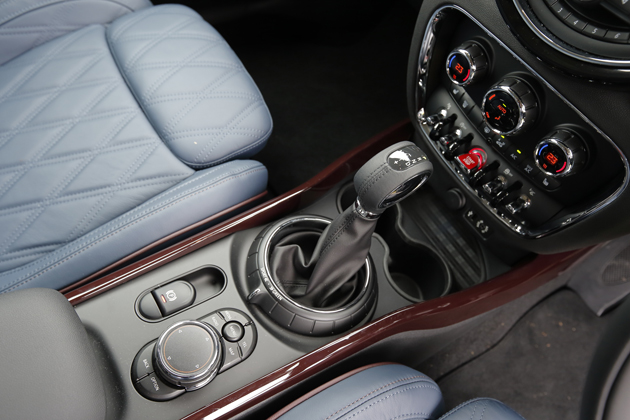 MINI 新型「ミニ クラブマン」試乗レポート/今井優杏