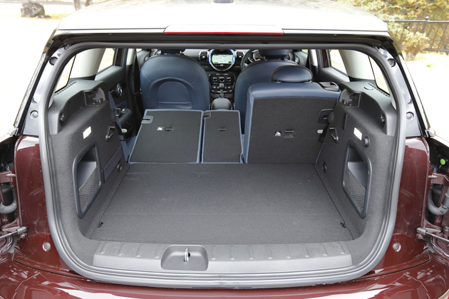 MINI 新型「ミニ クラブマン」試乗レポート/今井優杏