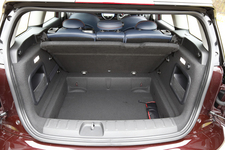 MINI 新型「ミニ クラブマン」試乗レポート/今井優杏