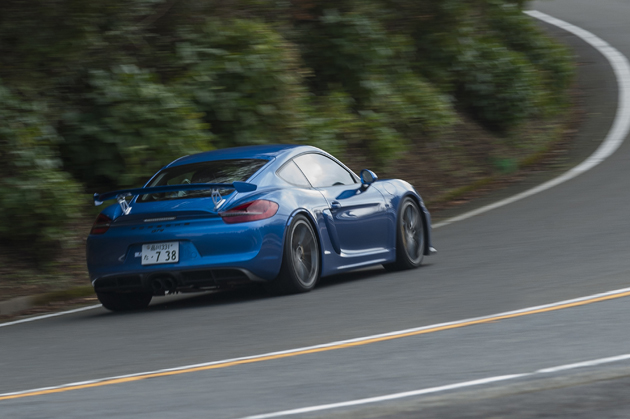 “役付き”ポルシェの最高峰「911 GT3 RS」「ケイマン GT4」試乗レポート