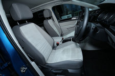 VW 新型トゥーラン（画像は東京モーターショー2015）