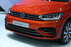 VW 新型トゥーラン Rライン[海外仕様：左ハンドル／5人乗り]（画像は東京モーターショー2015）
