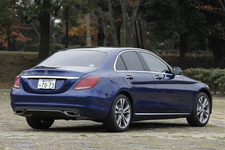 メルセデス・ベンツ 新型Cクラス「C350e AVANTGARDE」(プラグインハイブリッドモデル／ボディカラー：ブリリアントブルーM)  試乗レポート／五味康隆