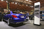 メルセデス・ベンツ 新型Cクラス「C350e AVANTGARDE」(プラグインハイブリッドモデル／ボディカラー：ブリリアントブルーM)  試乗レポート／五味康隆