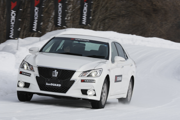 氷に負けない4つの 効く とは 新しいスタッドレスタイヤ Yokohama Ice Guard 5 Plus 試乗レポート 1 3 徹底検証 16年新型車種ー試乗レポート Mota