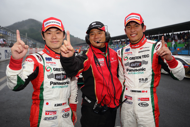 スーパーGT 2015/TOYOTA PRIUS apr GT 31号車(嵯峨宏紀/中山雄一組)