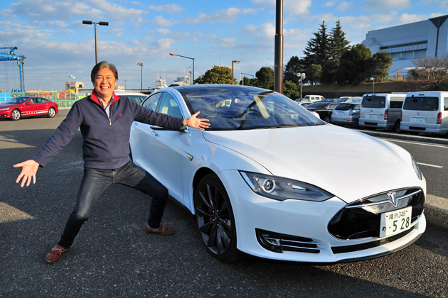 テスラ・モデルS オートパイロット機能を日本国内でもスタート