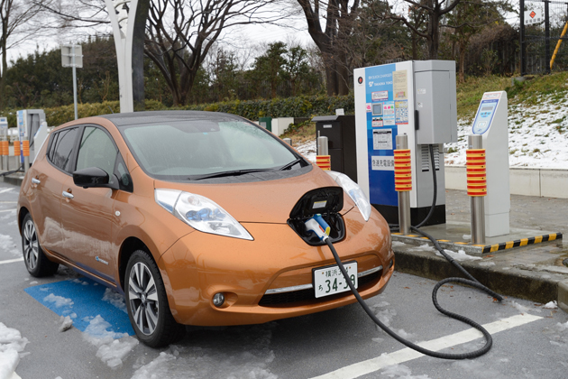 航続可能距離280kmに伸びた 日産 リーフ マイチェンモデルを試す 4 5 徹底検証 16年新型車種ー試乗レポート Mota