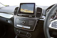 メルセデス・ベンツ GLE 350 d 4マチック ボディカラー:カバンサイトブルー