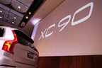 ボルボ 新型XC90 T8 Twin Engine AWD Inscription