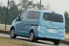 日産 e-NV200