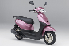 タクト・ベーシック(ピーチピンクメタリック)