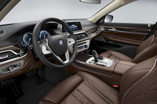 BMW 新型740e iPerformance