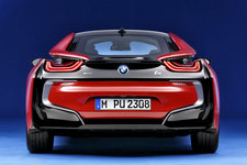 BMW i8 プロトニックレッドエディション