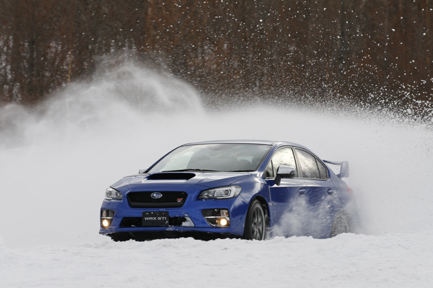 豪雪地でもスバルの四駆は圧倒的に強い！レヴォーグ・WRXなど「VTD-AWD」／「DCCD」編