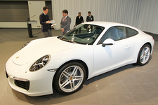 ポルシェ 新型911カレラ